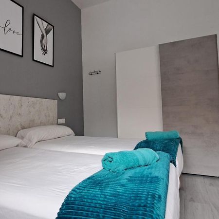 Apartamento La Loperana Малага Екстериор снимка